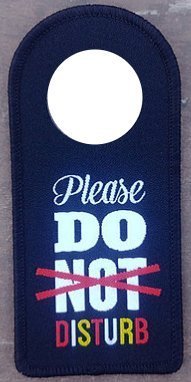 Borduur Embleem oeteldonk, Please do (not) disturb.