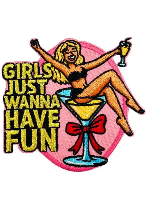Carnavals-Embleem-Girls-Just-Wanna-Have-Fun-roze 1