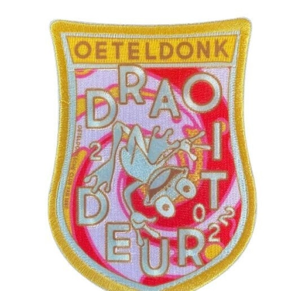 jaarembleem-2022-oeteldonk-draoit-deur-600x600
